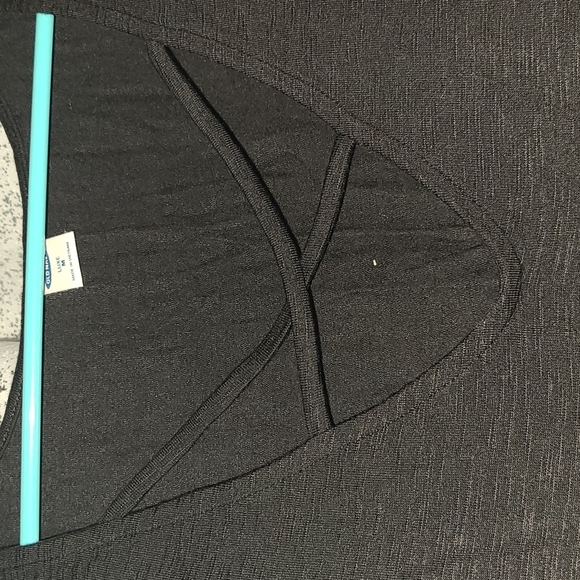 NWT OLD NAVY TANK TOP SIZE M - Picture 2 of 3